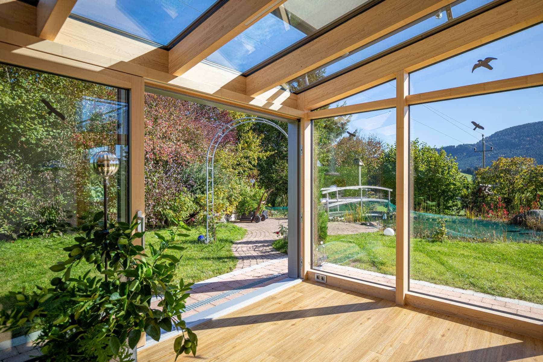 Terrassenüberdachung Alu als Sonnenschutz – clevere Lösungen für heiße Tage